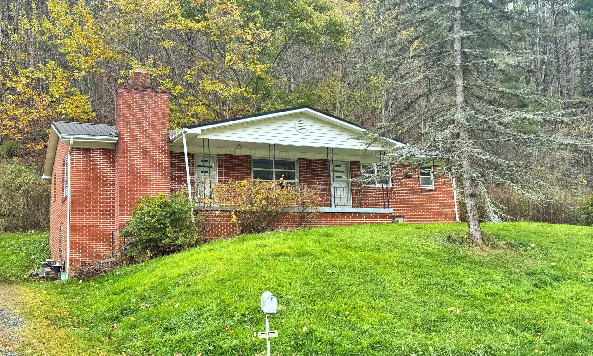 Classic Mid Century Home in Creston NC