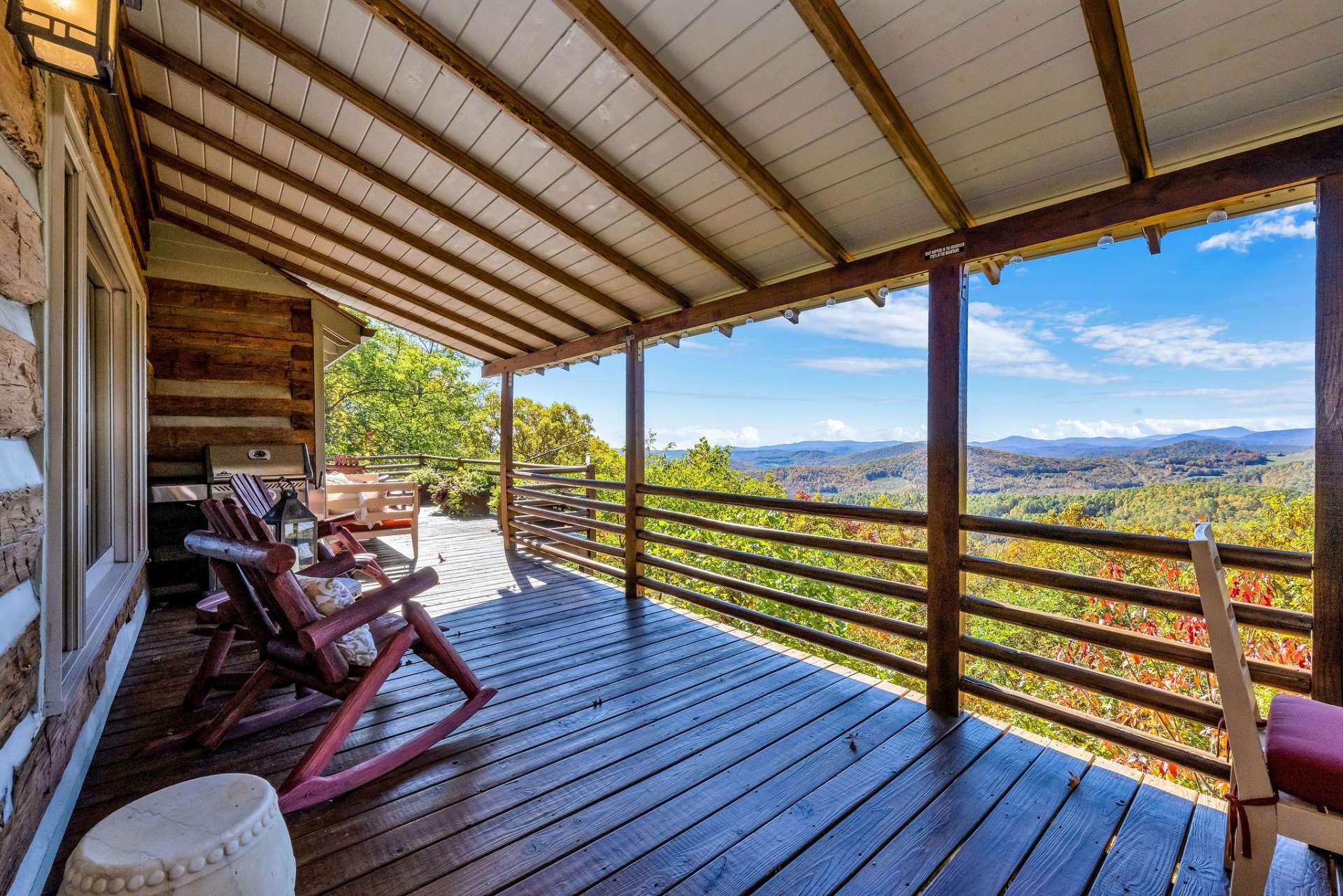 Designed for connection and comfort, the outdoor living spaces invite you to dine alfresco while soaking in the panoramic Blue Ridge scenery.