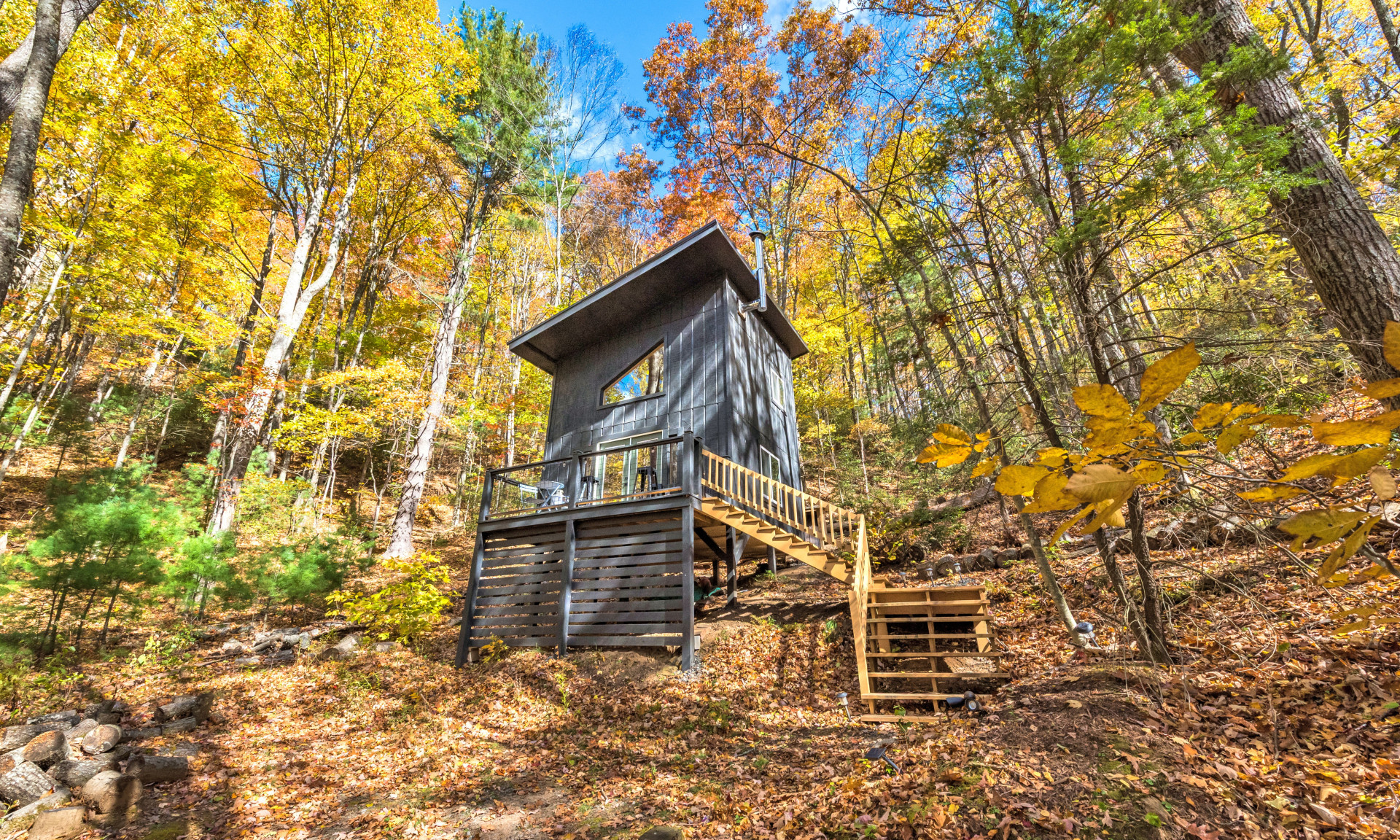 Off Grid Cabin NC Mountain Setting
