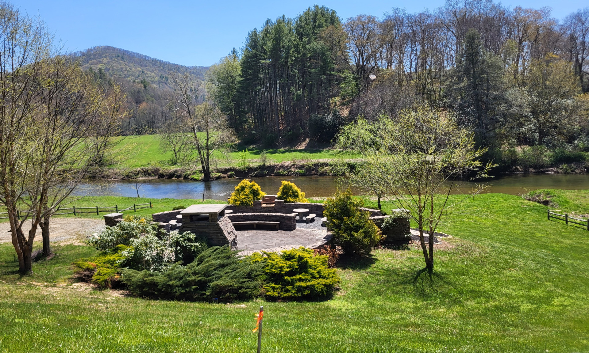 West Jefferson NC Mountain Homesite