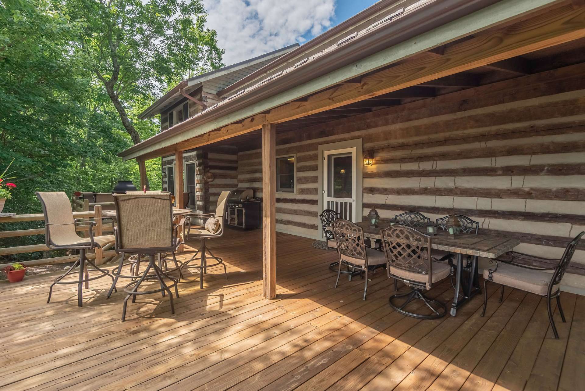 Spacious back deck for entertaining family and friends.