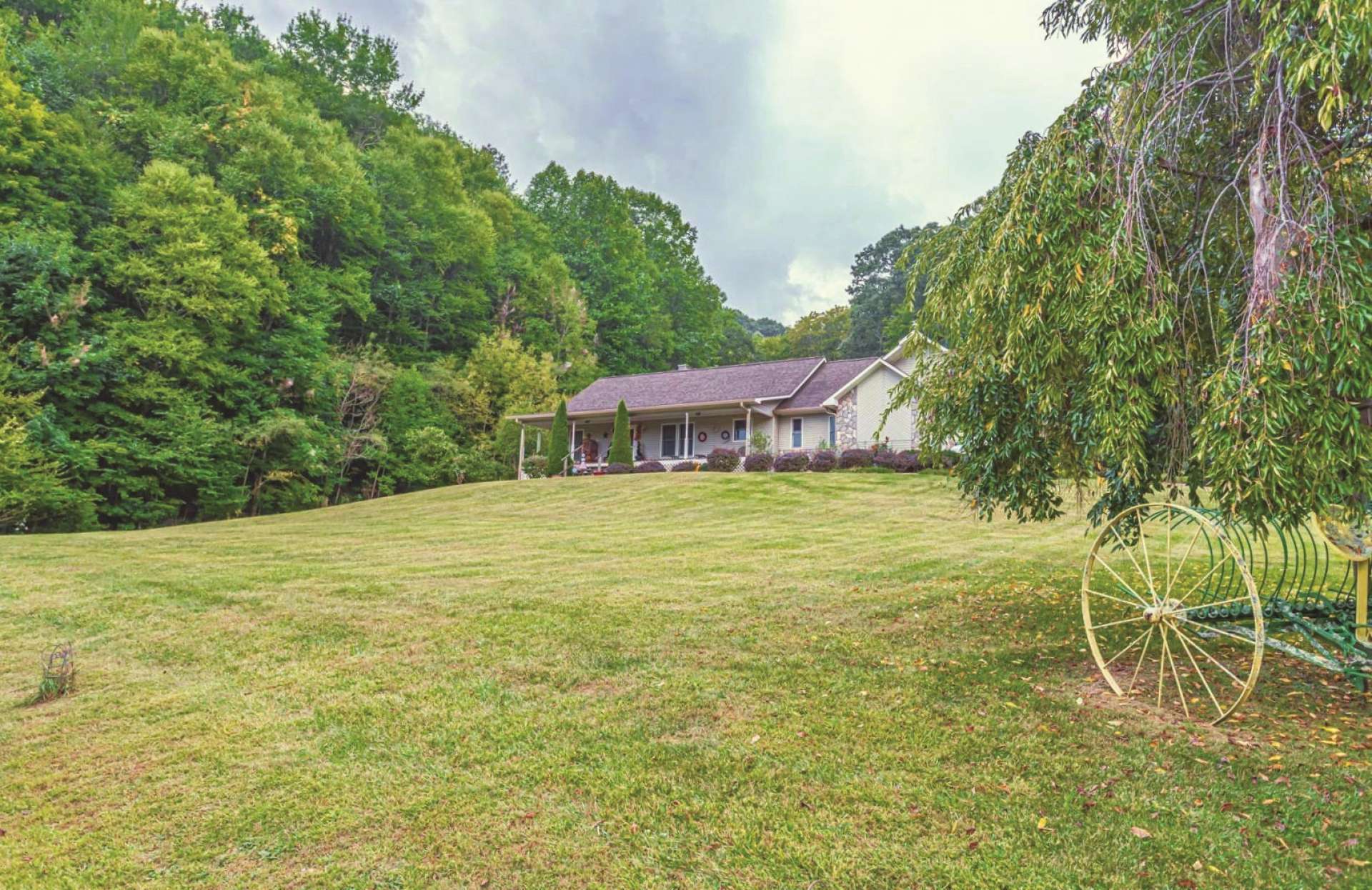 Farm Living at its finest! 45.75 acres of pastures and woodlands, a 3-bedroom, 2-bath custom built home, barn, RV/camper hookup with septic and water, pond, countryside views, and a location that is convenient to West Jefferson, Damascus, and Mountain City, Offered at $399,000. D177