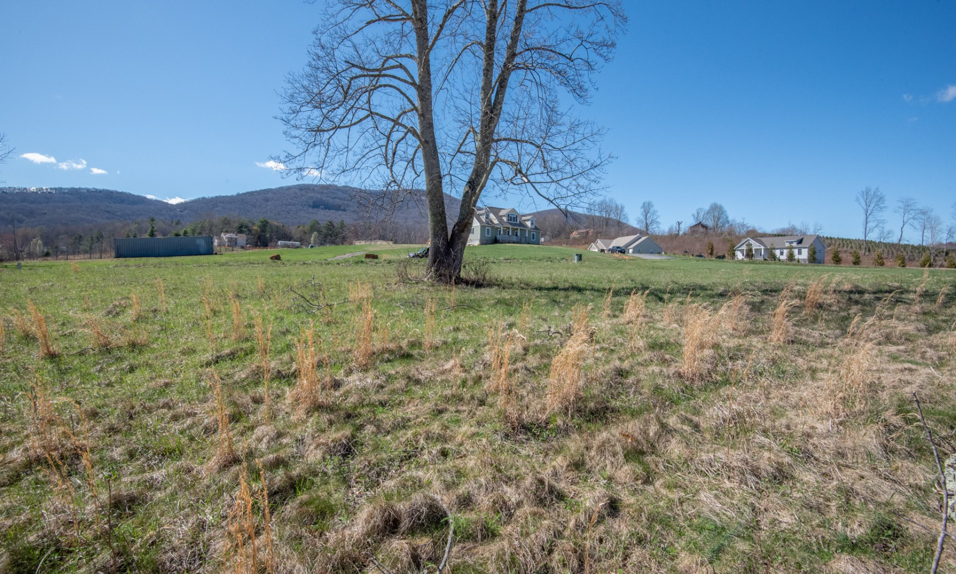 Mountain Homesite with views and easy access.