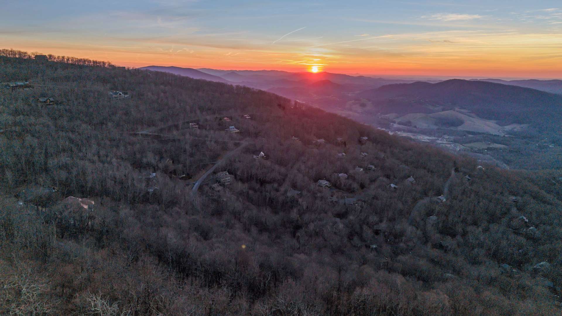 As the sunrise continues you start to see the mountains in the distance