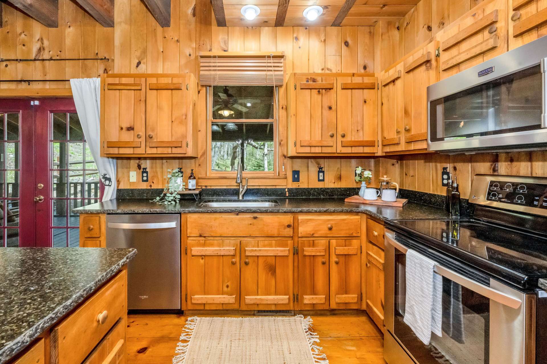 Custom-made rustic cabinets are a signature style in Stonebridge.