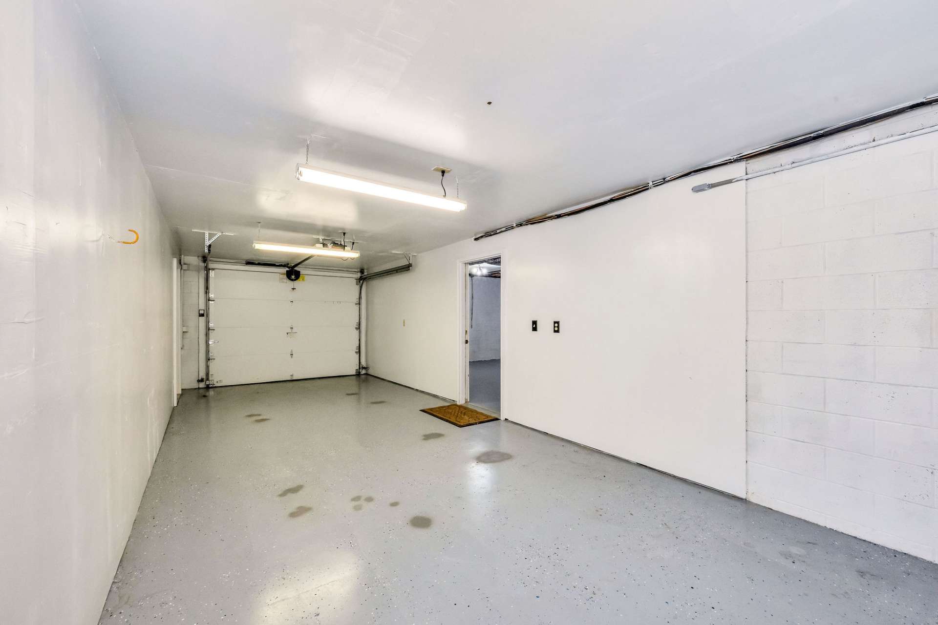 Park a vehicle and have extra space for ATVs, a workshop, or your mountain toys.