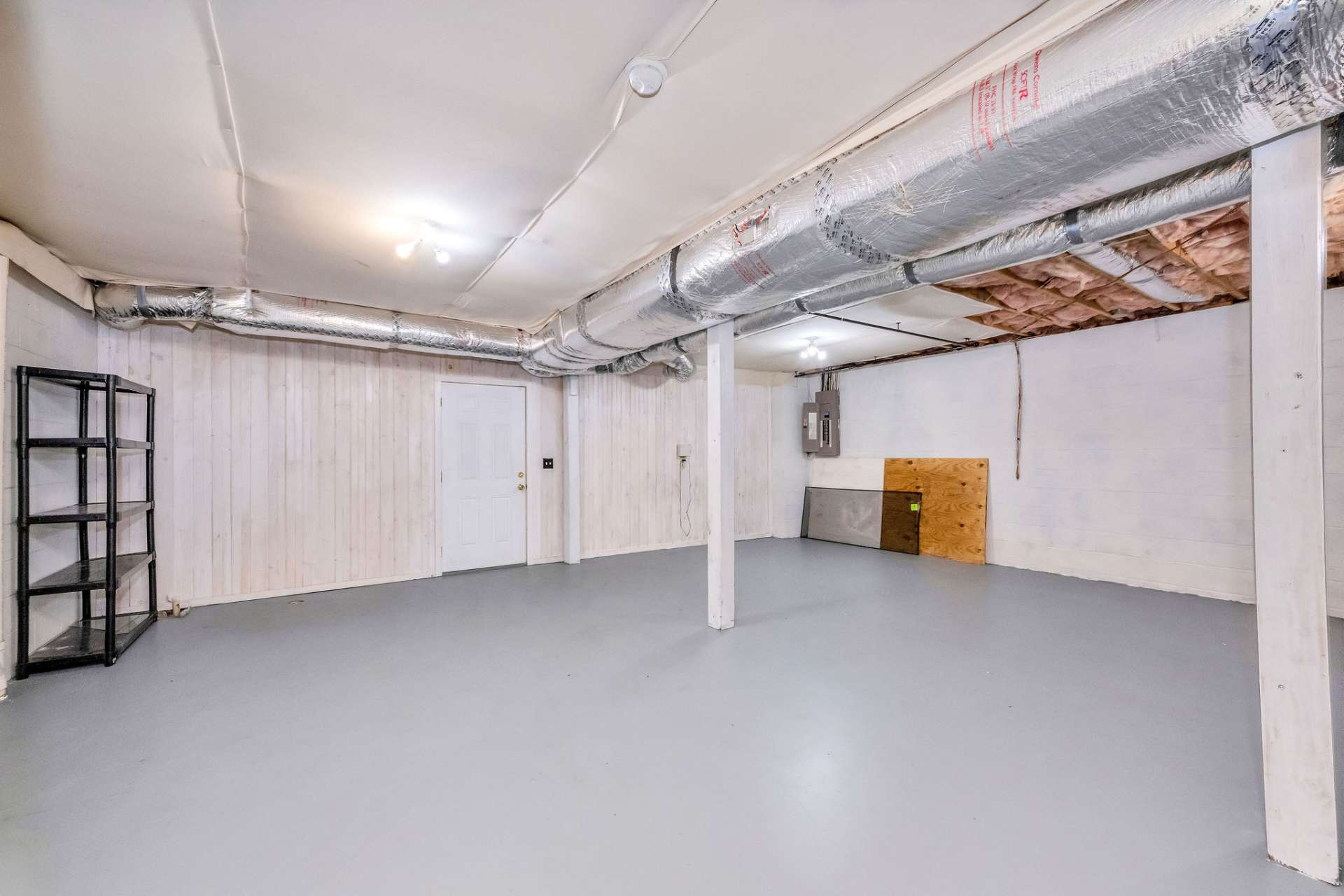 The unfinished lower level is 781 sf for storage or future expansion.