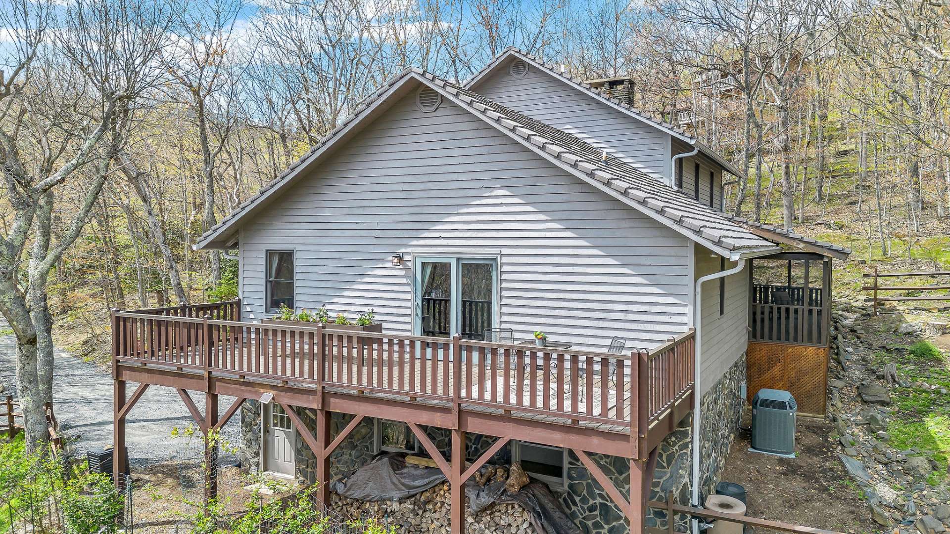 The primary suite features a private open deck.