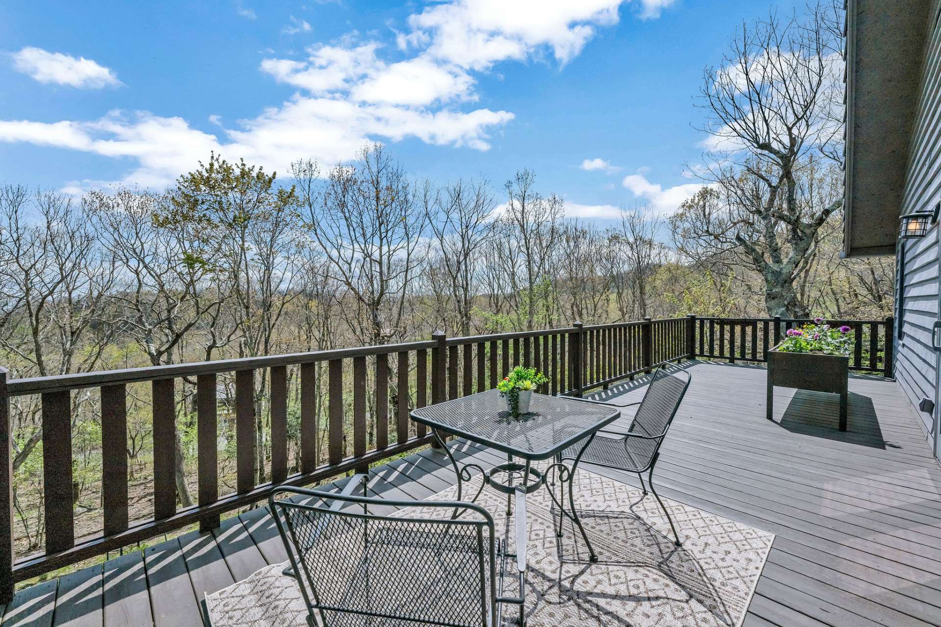 Step out to greet the sunrise or stargaze under a canopy of sky.