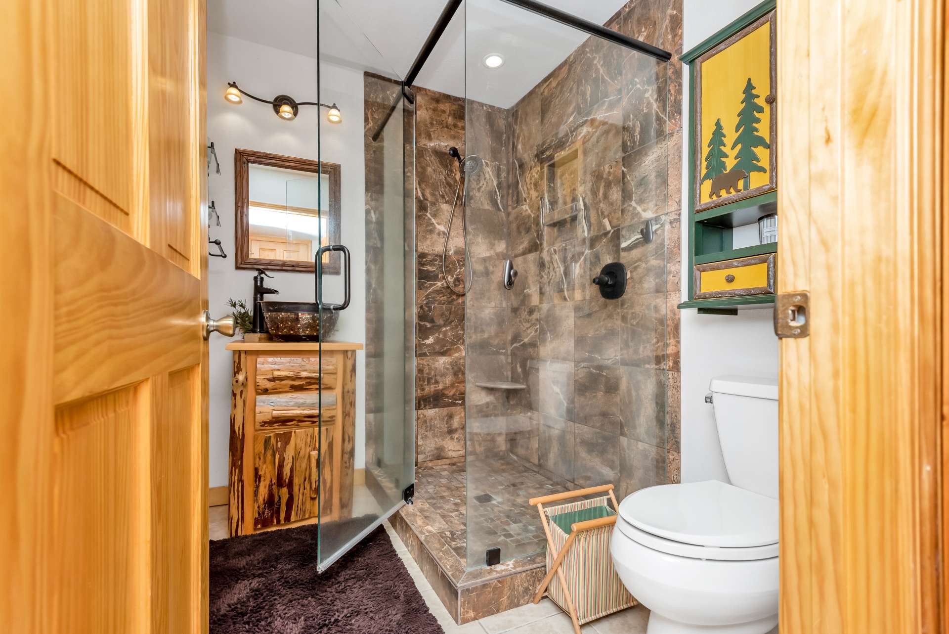 Mountain modern main level bath.