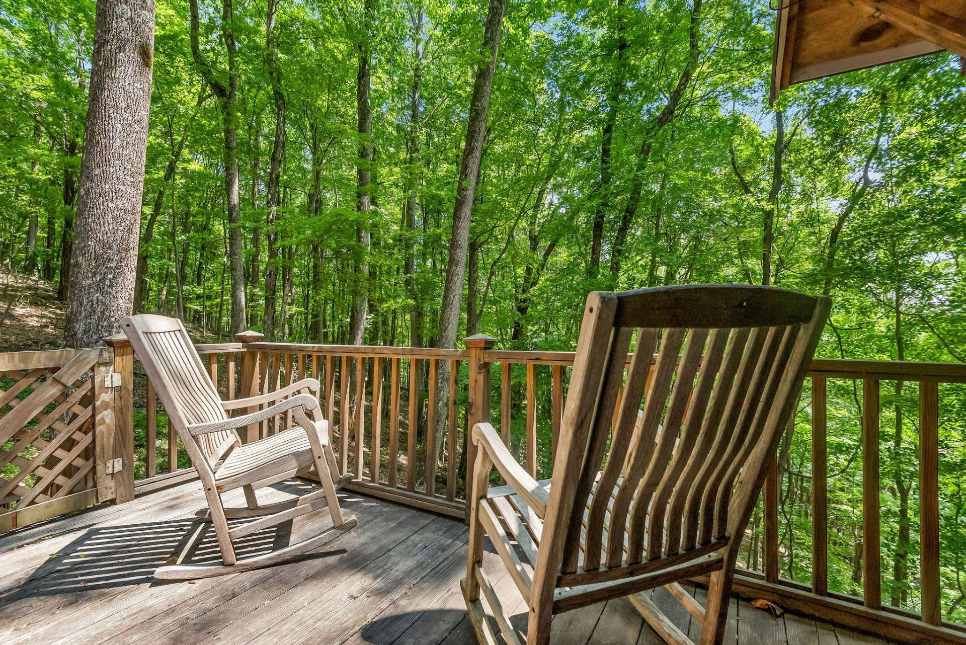 Open deck is ideal for watching fireflies light up the forest or star gaze on summer evenings.