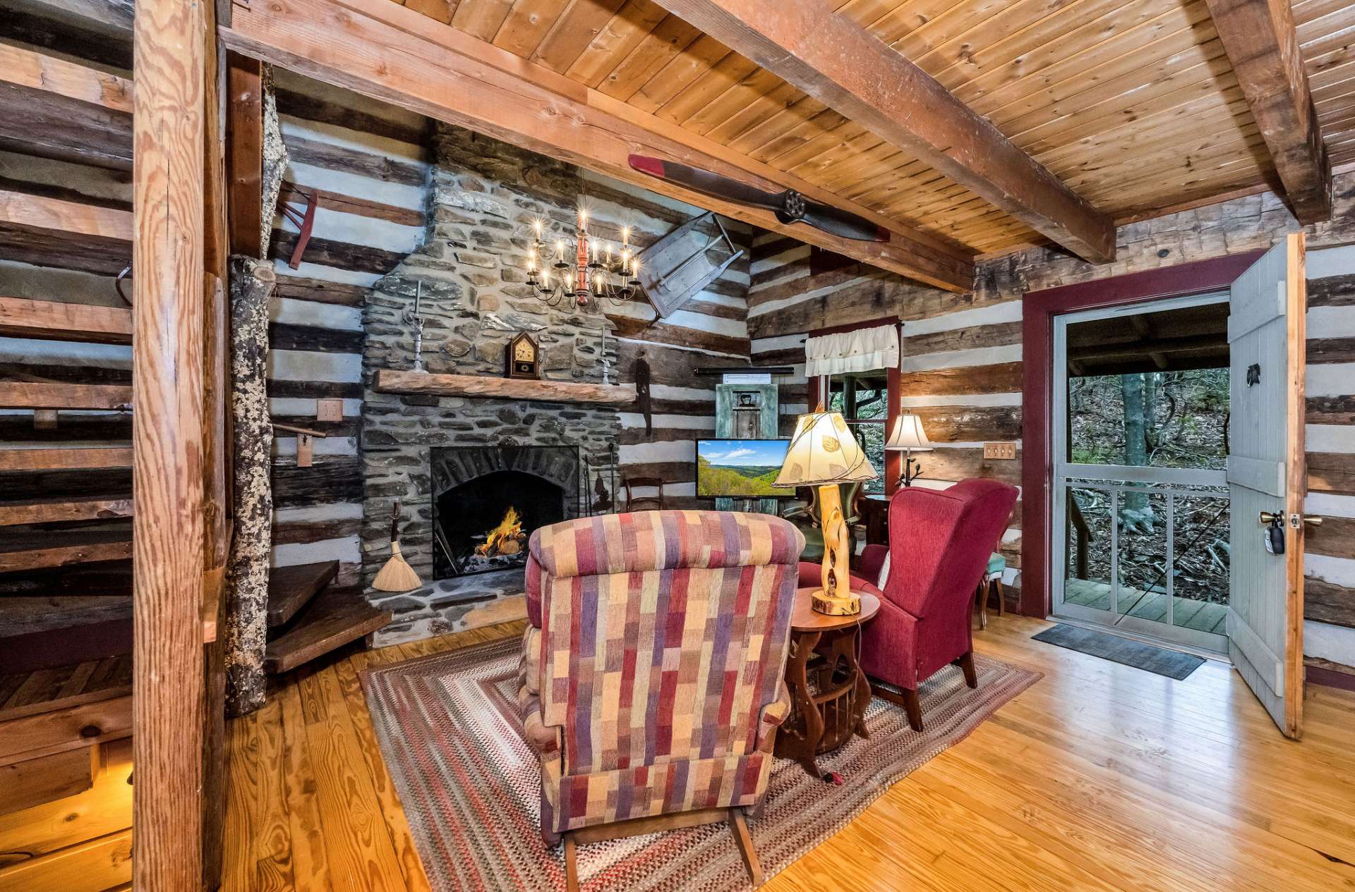 Family and friends will enjoy watching the dancing flames while sharing stories of the day's mountain adventures.