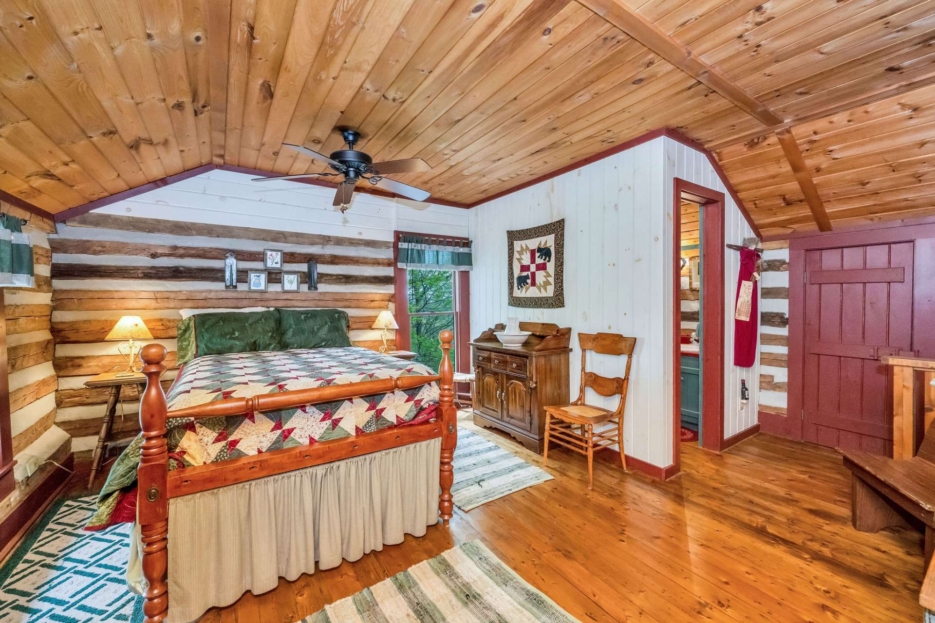 Your guest will enjoy relaxing after an adventurous day and the great view from the side window.