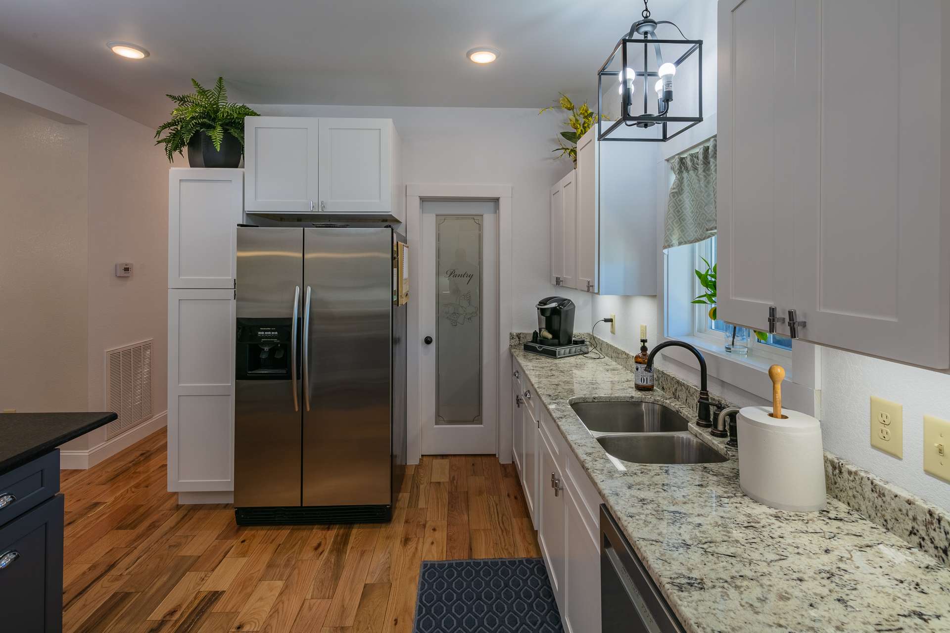 Polished and leather granite counter tops throughout add to the sophistication of this mountain home.