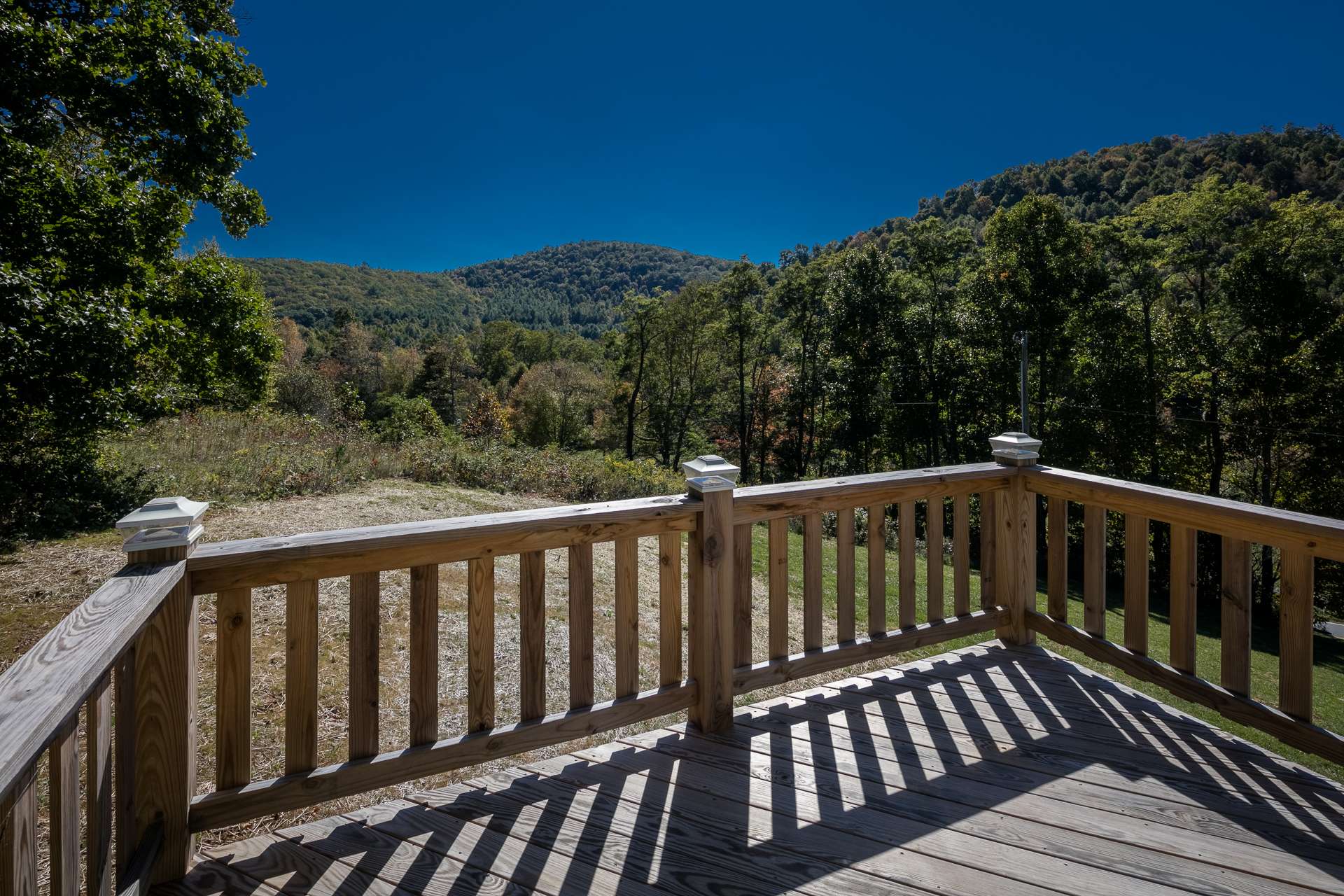 Step out onto the private master deck and enjoy the sights and sounds of Nature while having your morning coffee or reflect on a fun filled day in the mountains at the end of the day.