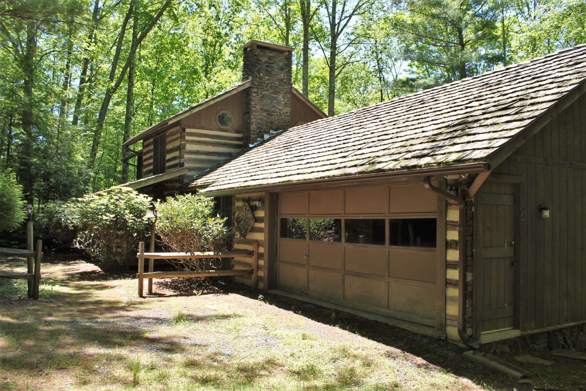 There is easy access with entrance to garage or level walkway to front porch.