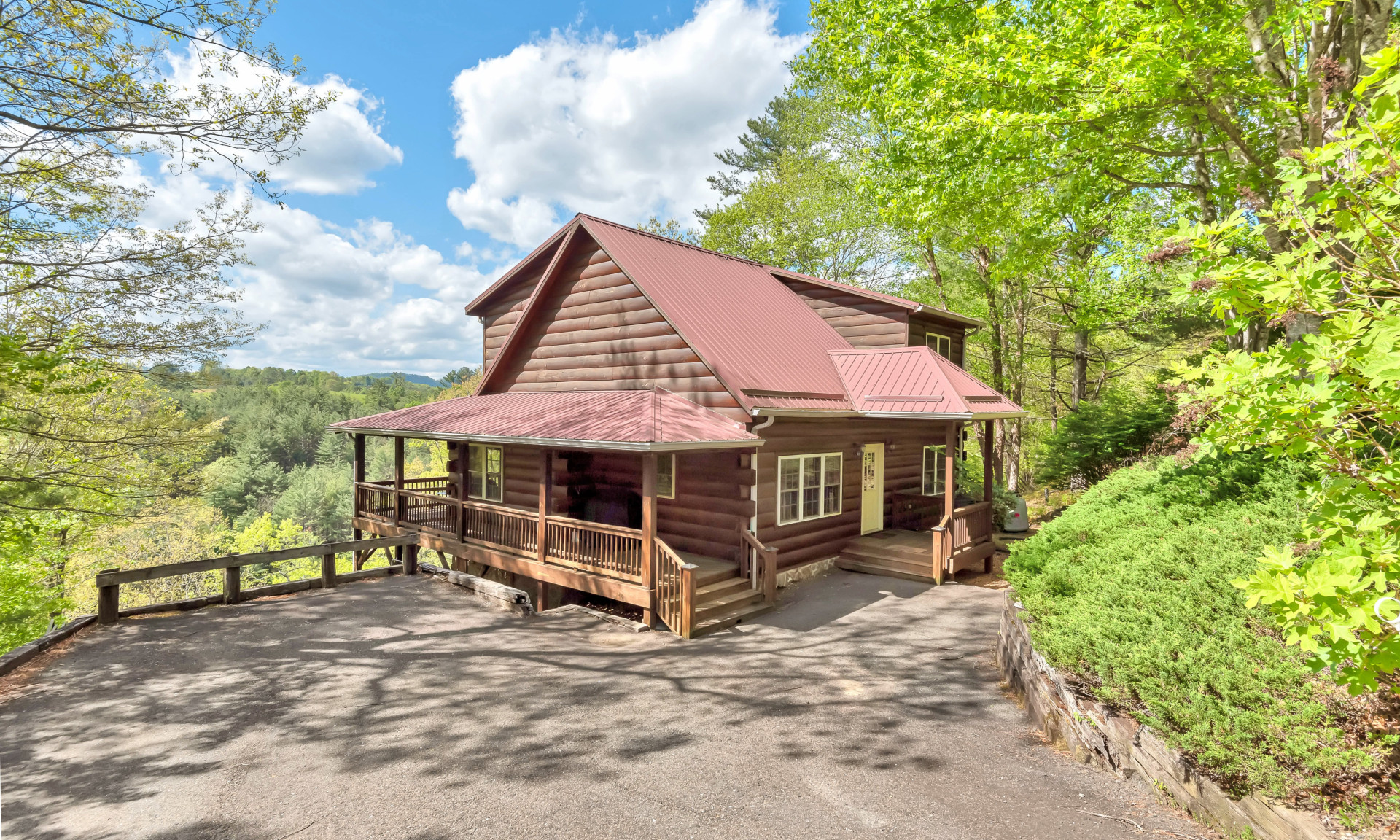 Furnished Blue Ridge Mountain Cabin River Community