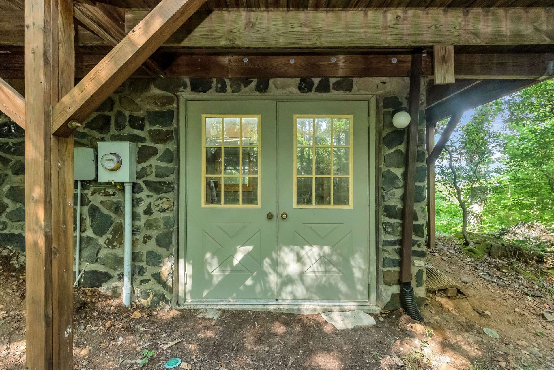 An unfinished area on the lower level provides space for a perfect workshop or storage area for bikes, kayaks and other mountain toys.