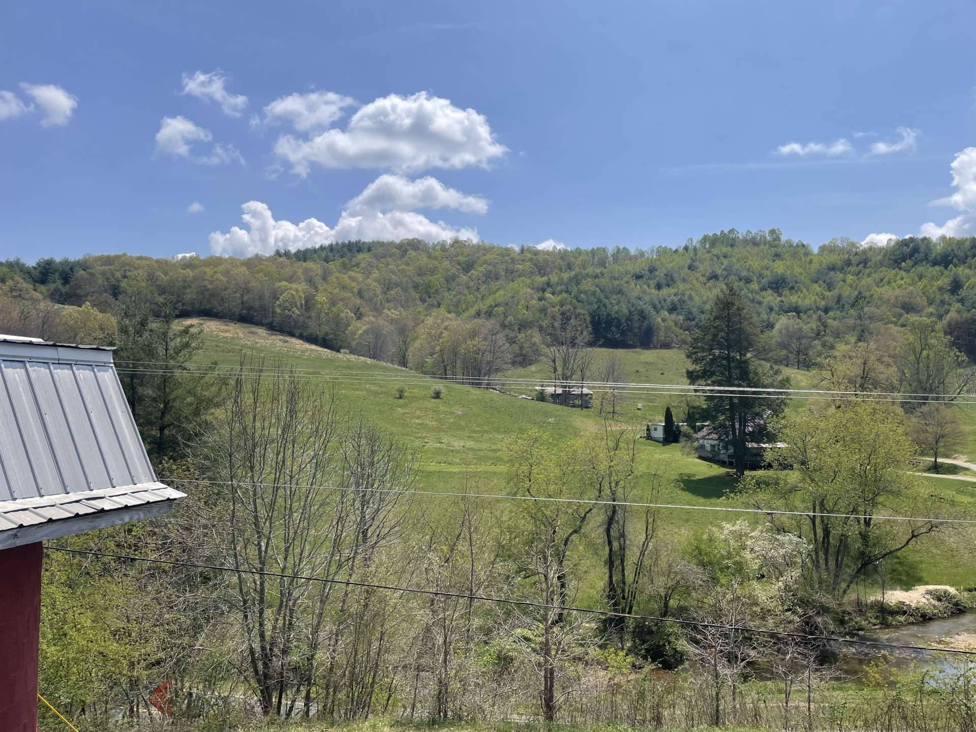 Mountain views all around.