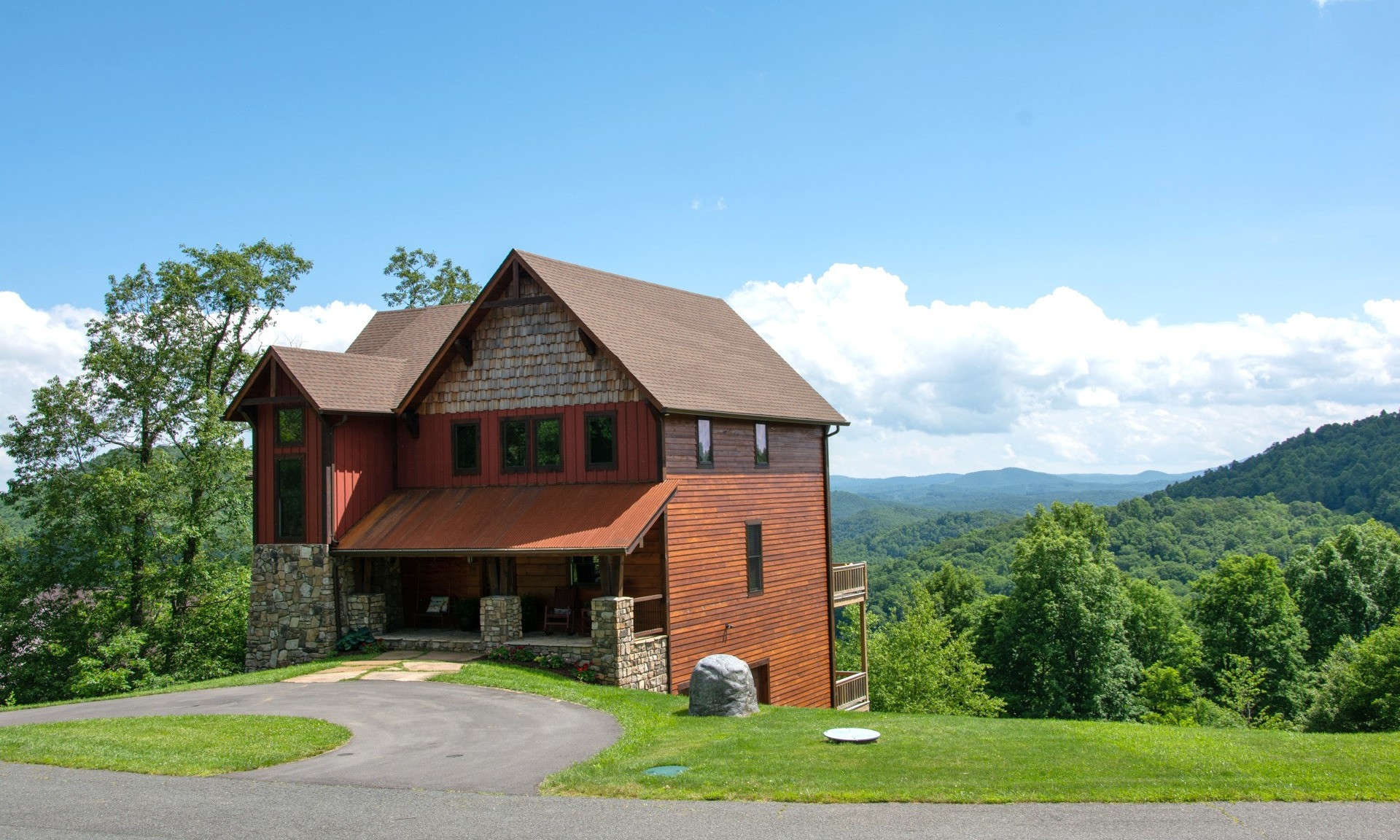 This extravagant 3-bedroom, 4.5-bath custom built Craftsman-style home is ready to move into and offered at $615,000. The ideal NC Mountain retreat or primary home.  * Some furniture and furnishings may be negotiable with the sale. Call for more information or an appointment to view this Craftsman home.  G117