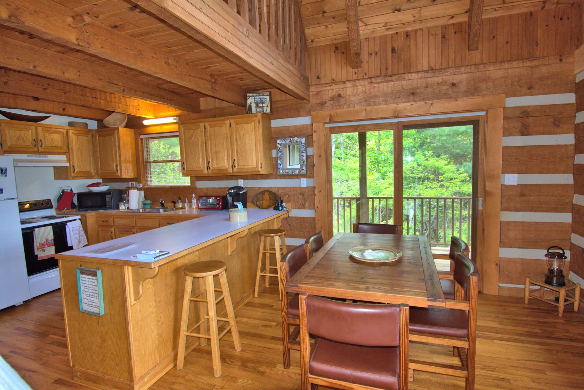 Abundant windows allow you to enjoy the outdoor scenery while dining inside.