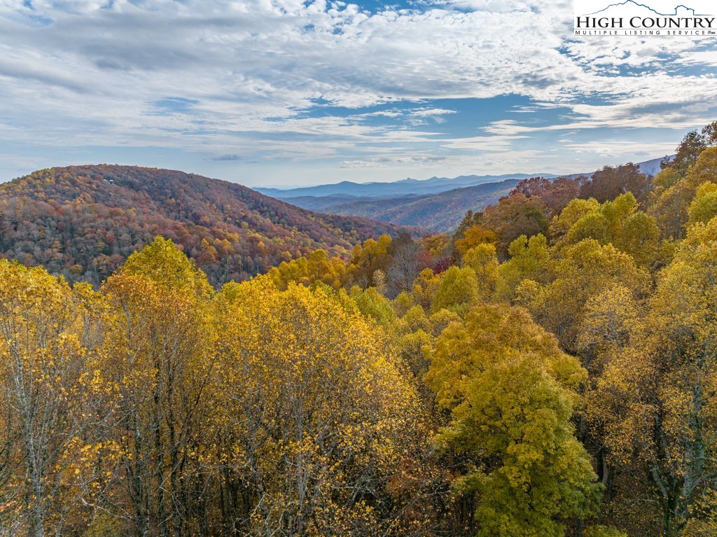 Lot 3 Hiking Hills