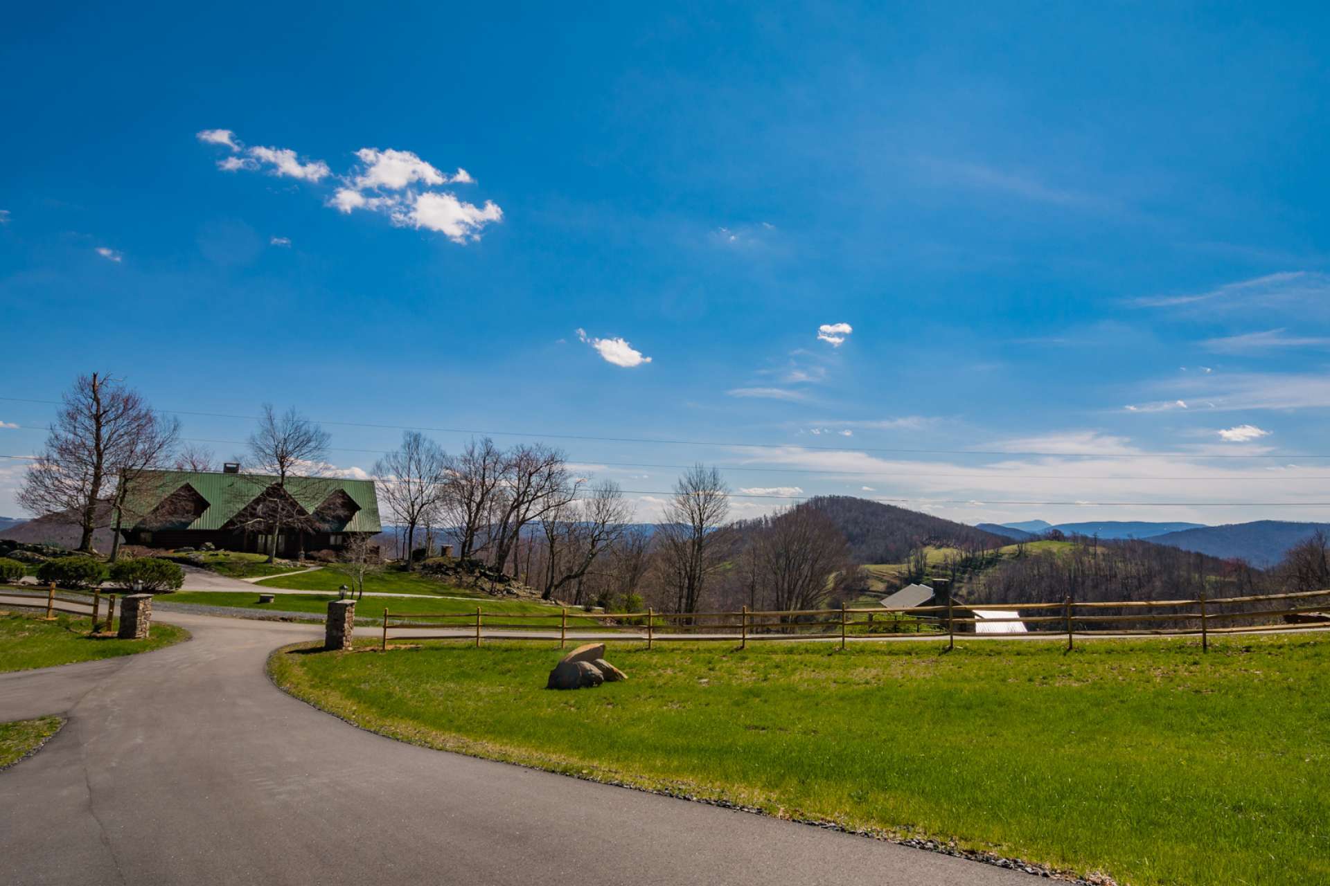 Conveniently located off of Majestic View Lane in the Todd area of Southern Ashe County, between Boone and West Jefferson, this home offers easy year round access.