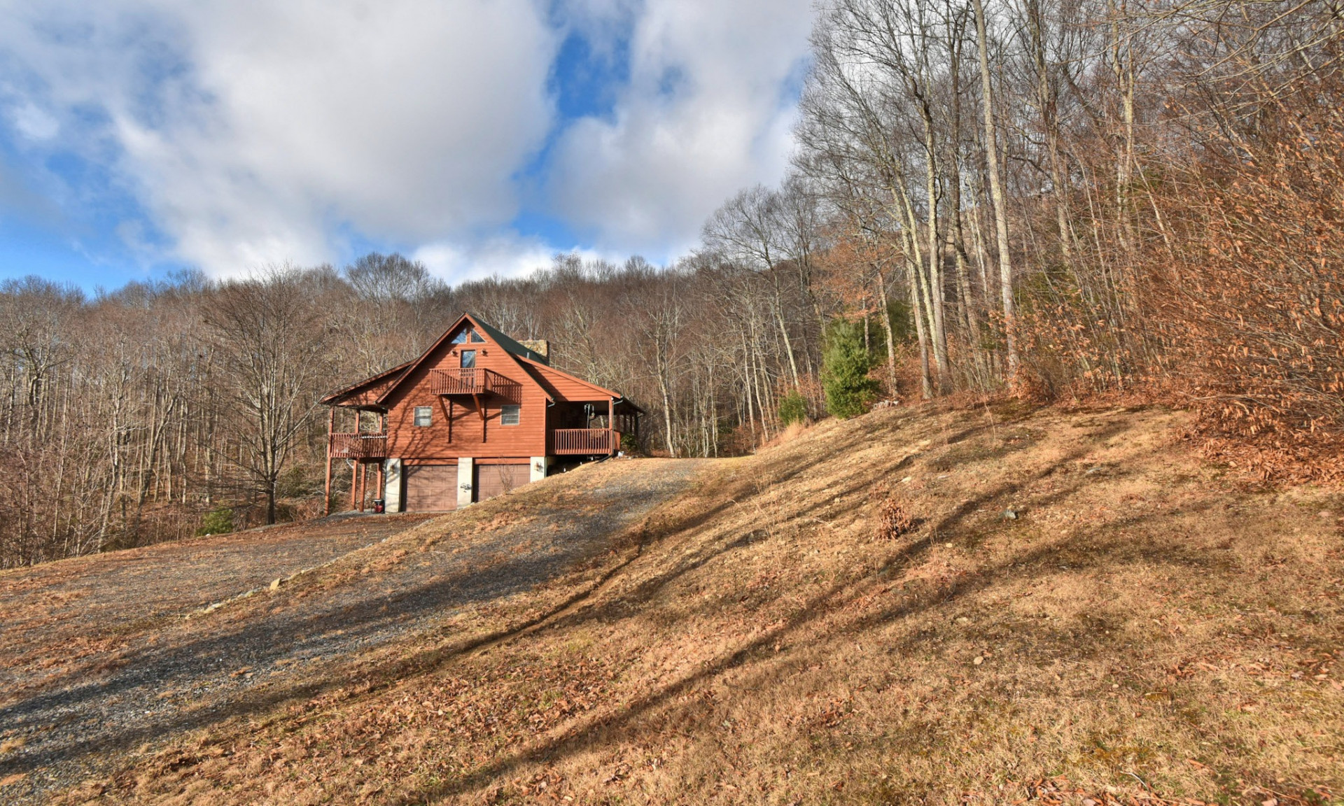 Mountain Estate Bordering National Forest