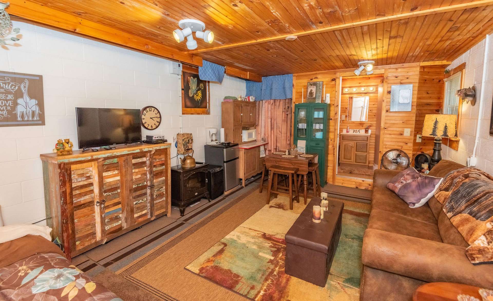 The lower level has a large bonus room, great for another sleeping or entertainment area