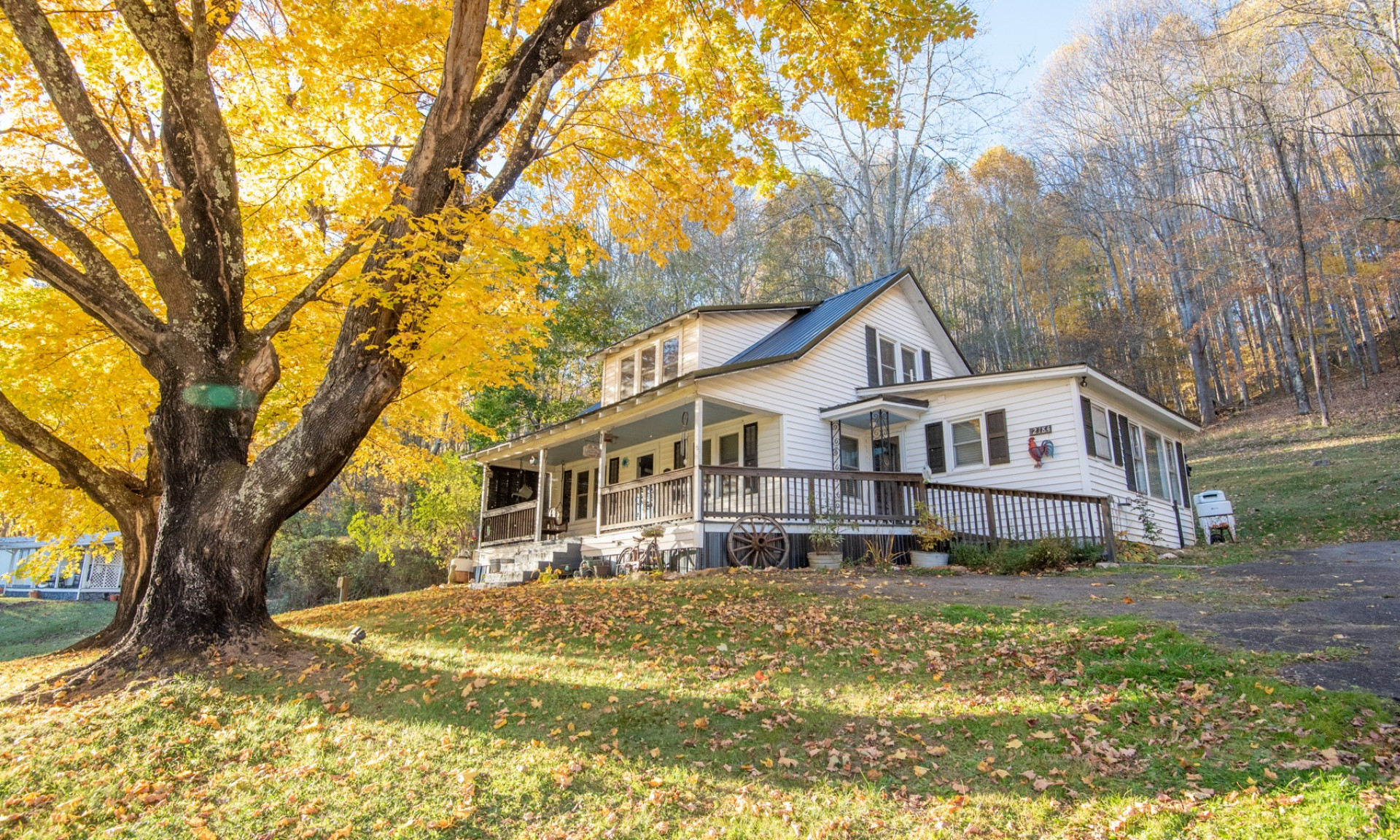 NC Mountain Countryside Farmhouse