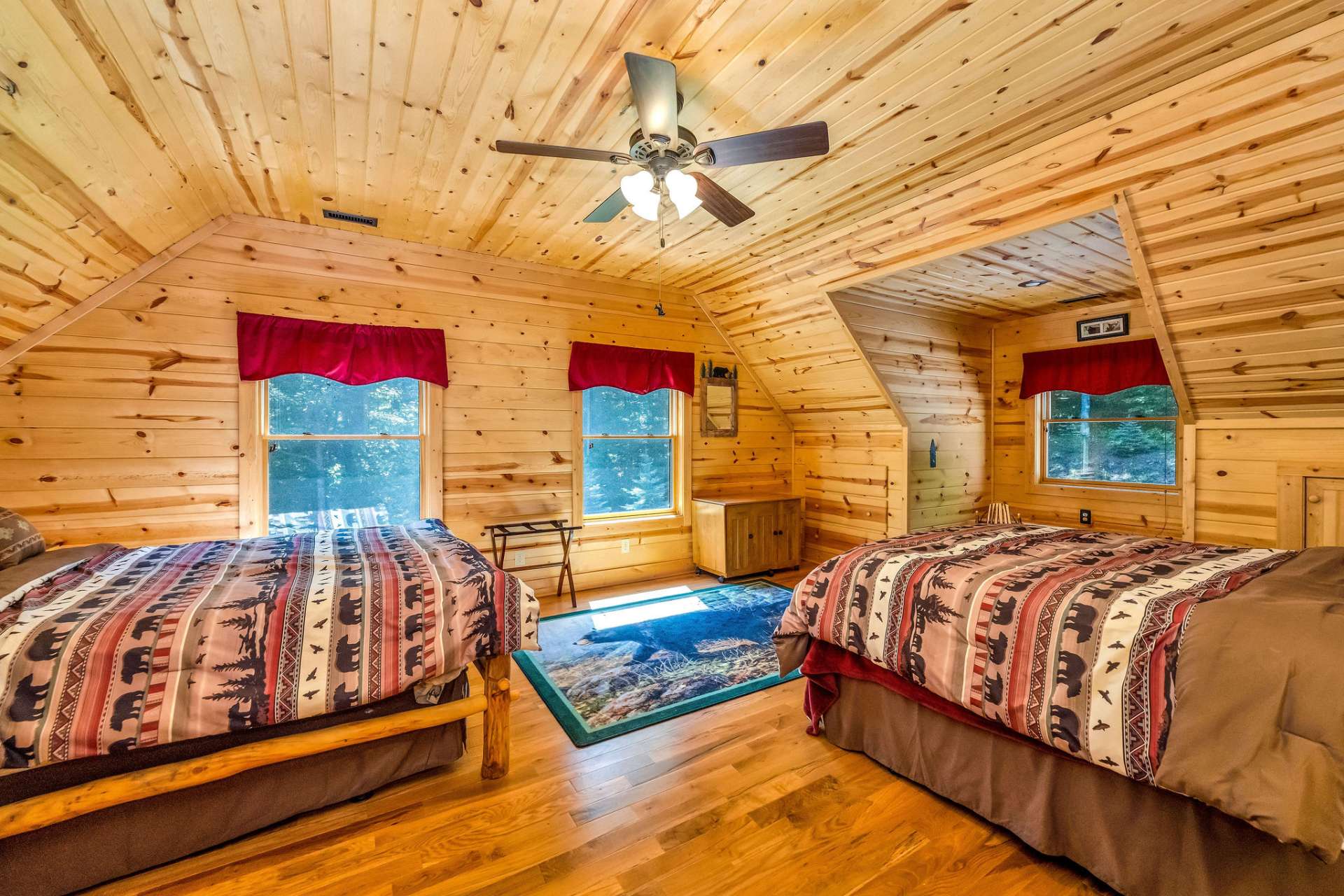 Bright and spacious-ideal for family and friends.