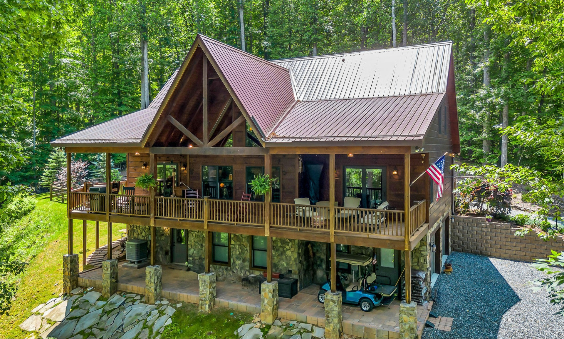 NC Mountain Craftsman Cabin Lansing