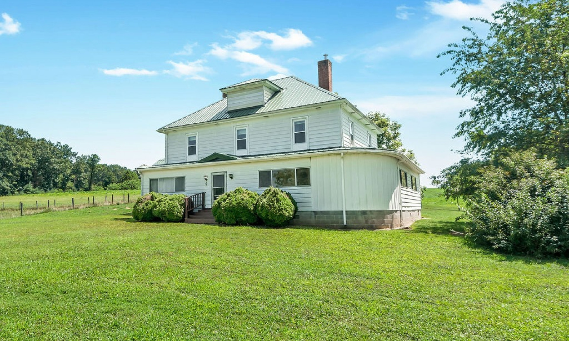 NC Mountain Farmhouse Alleghany County