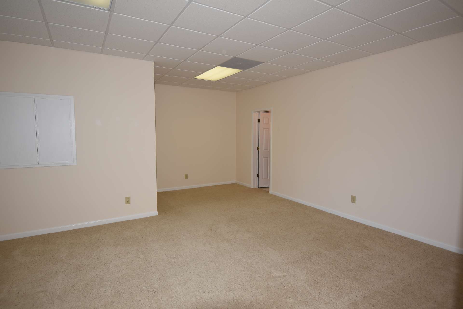 Your overnight guests will adore their privacy on the lower level.