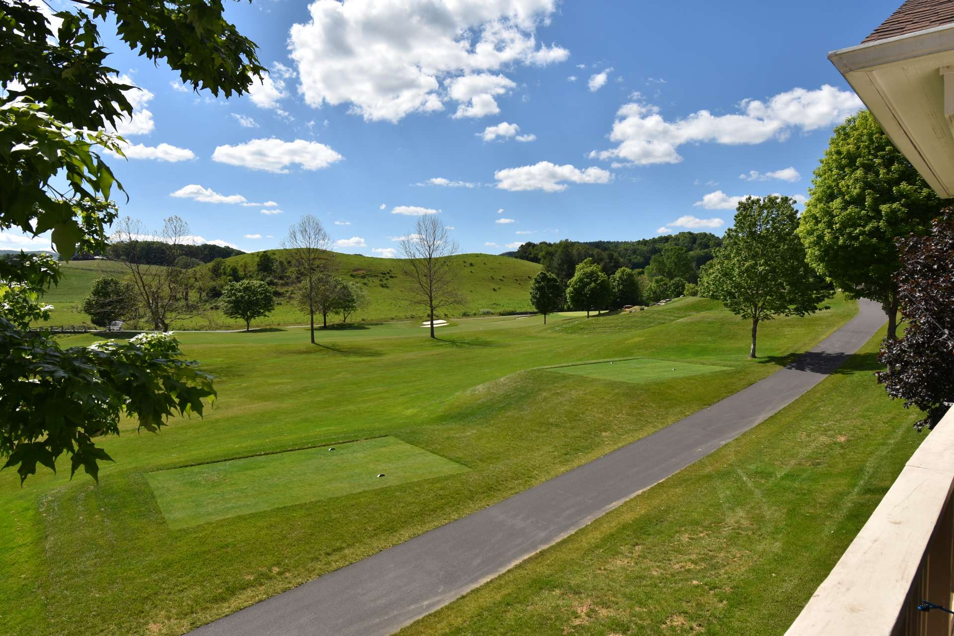 Roan Valley, Mountain City, Tennessee Golf course information and