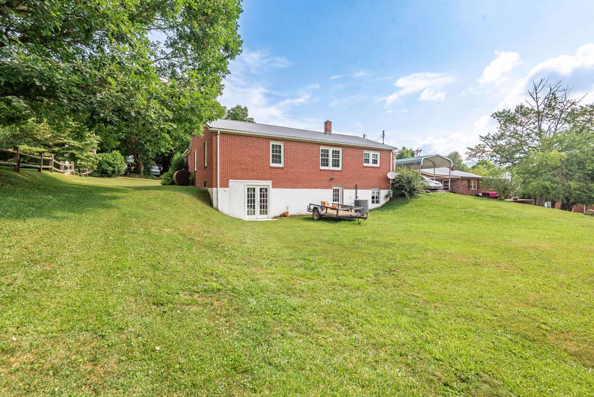 Spacious backyard for entertaining, gardening, and play.