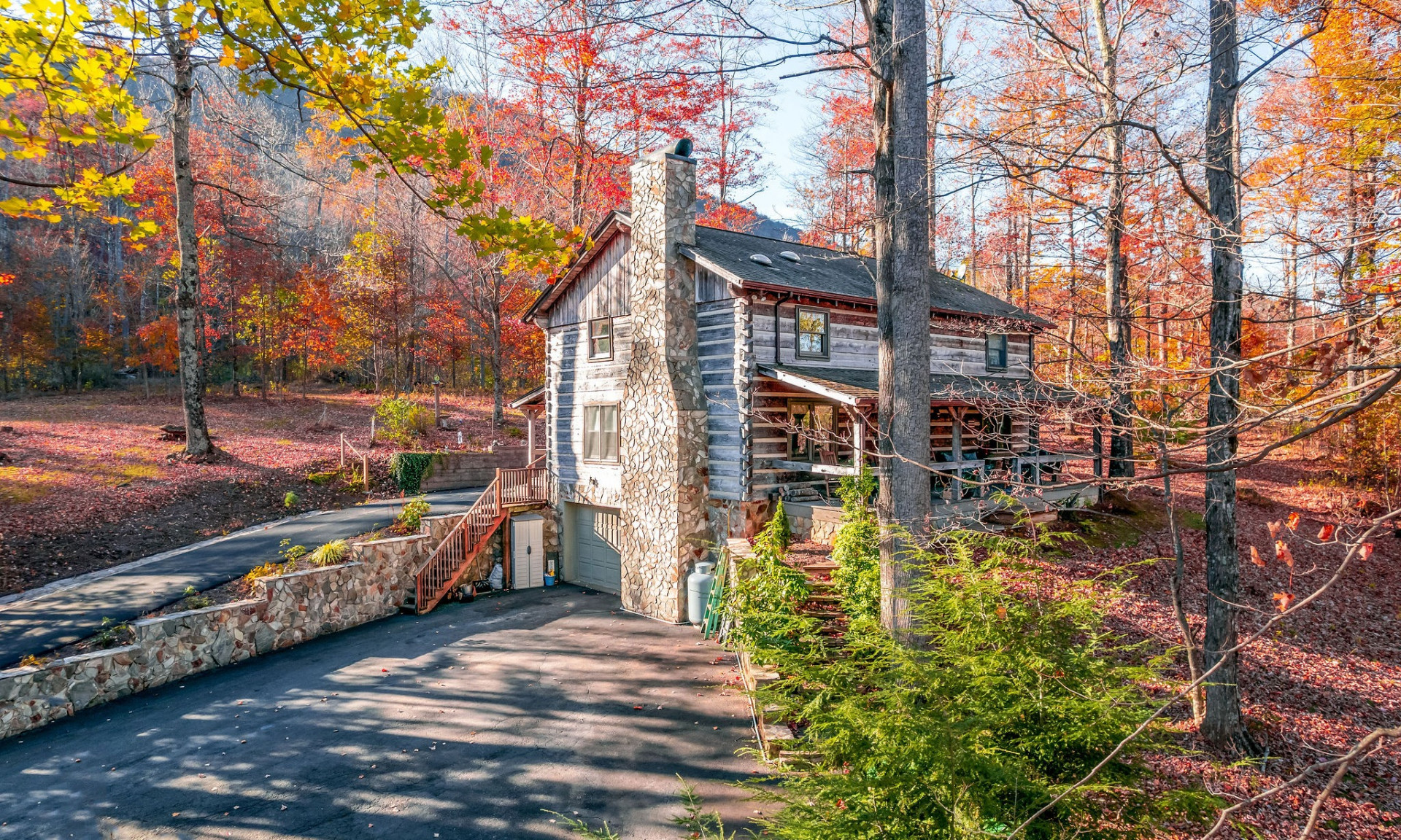 NC Mountain Log Cabin Estate