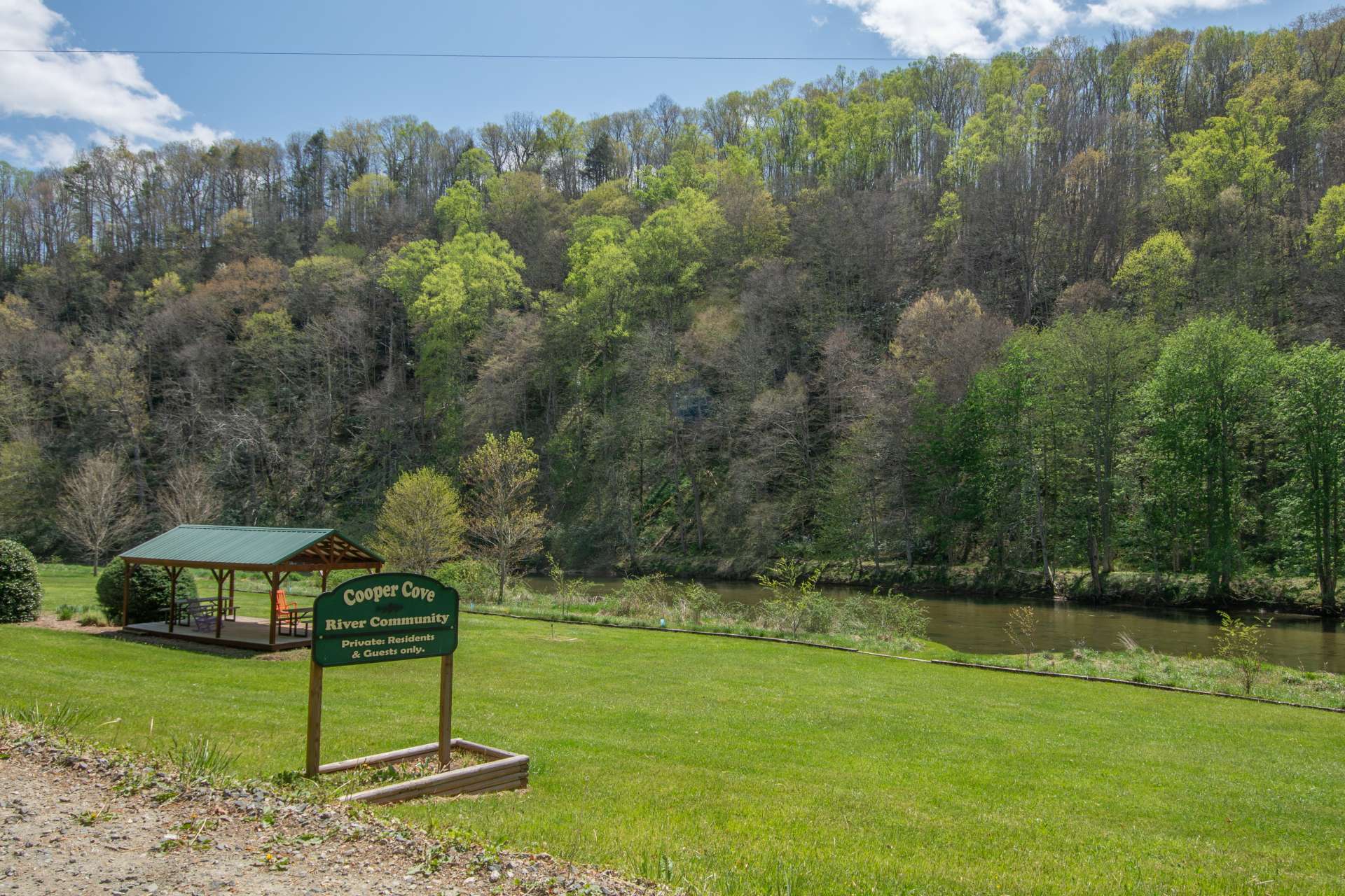 Residents of Cooper Cove are privileged with a common area offering a picnic area and easy access to the river for fishing, kayaking, tubing, or simply relaxing by the banks of the river.