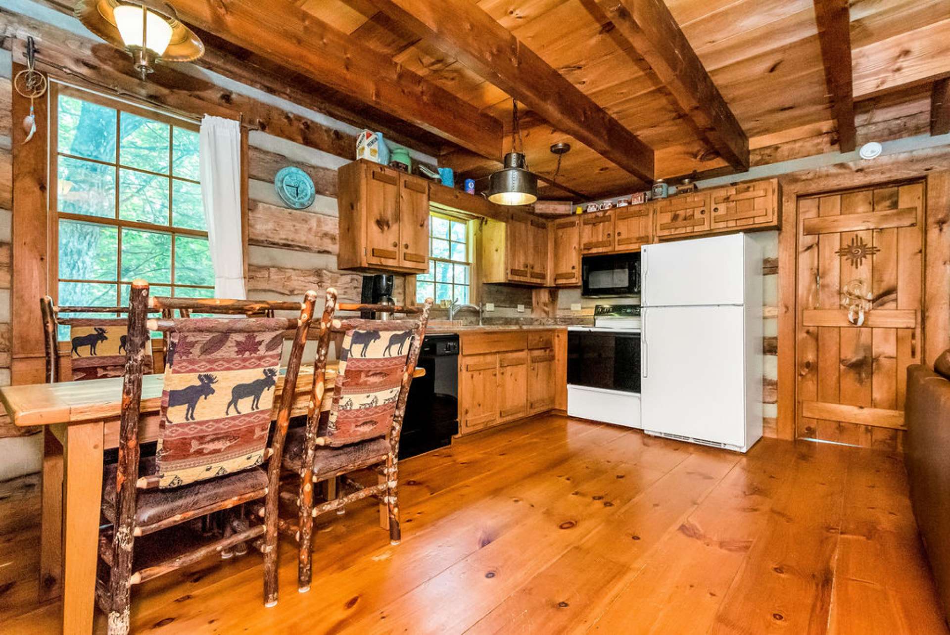 Embrace the rustic cabin charm in your mountain get away!