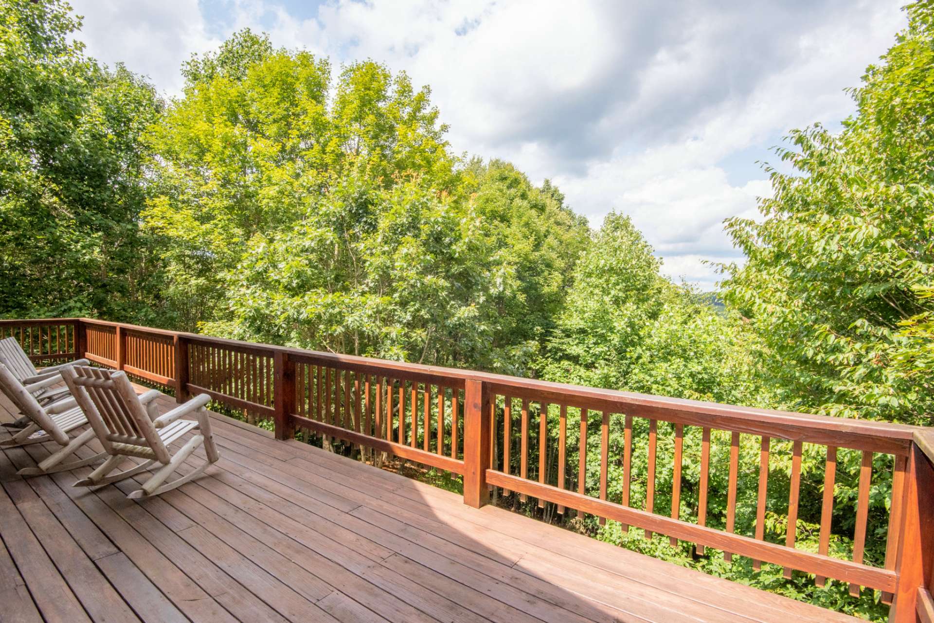 Enjoy mountain views  and gentle mountain breezes with this log cabin in the NC Mountains.