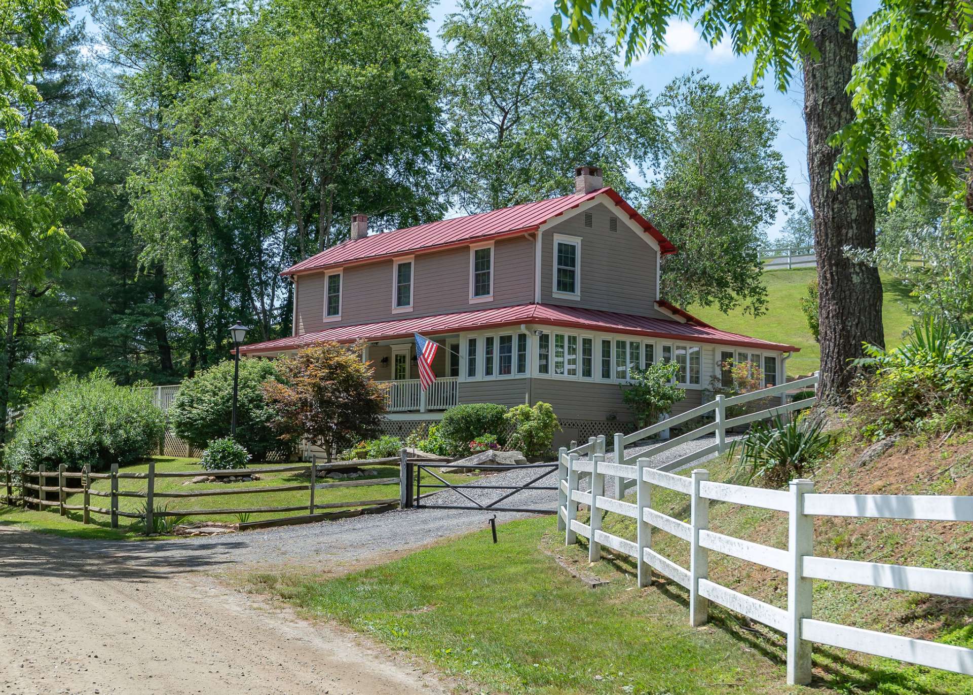 The location is convenient to New River State Park for water entertainment, Grayson Highlands State Park and Mount Jefferson for hiking challenges, and West Jefferson for shopping and restaurants.