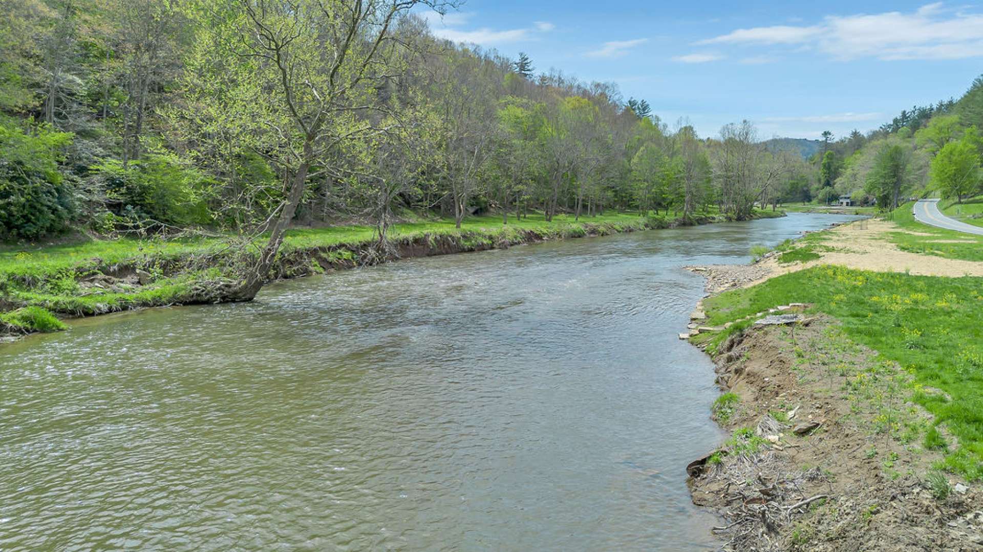 Easy access to the water will provide years of entertainment for you and your guests.