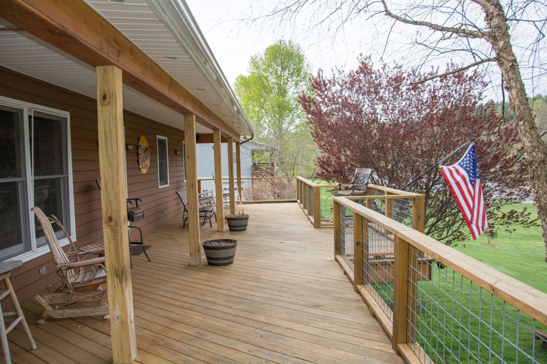 Relax with the sounds of the New River and the gentle mountain breezes on the newly built main level deck.