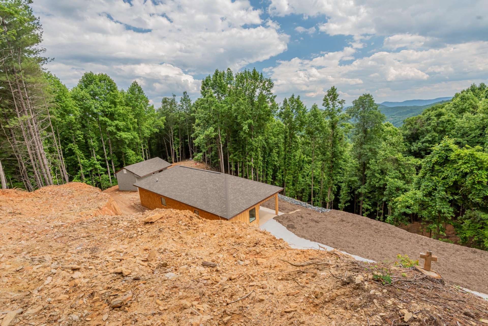 The views are available to enjoy from both cabins.  The 3 acre setting  provides privacy, views, and abundant wildlife to enjoy.