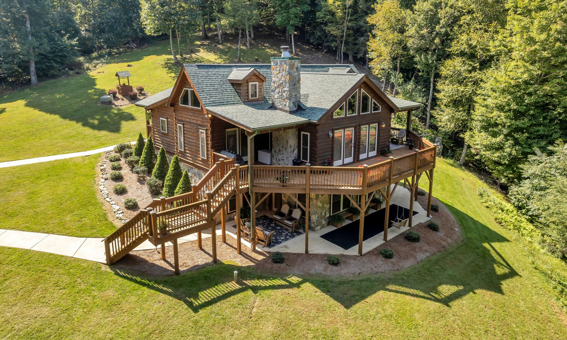 Private Furnished VA Mountain Log Cabin