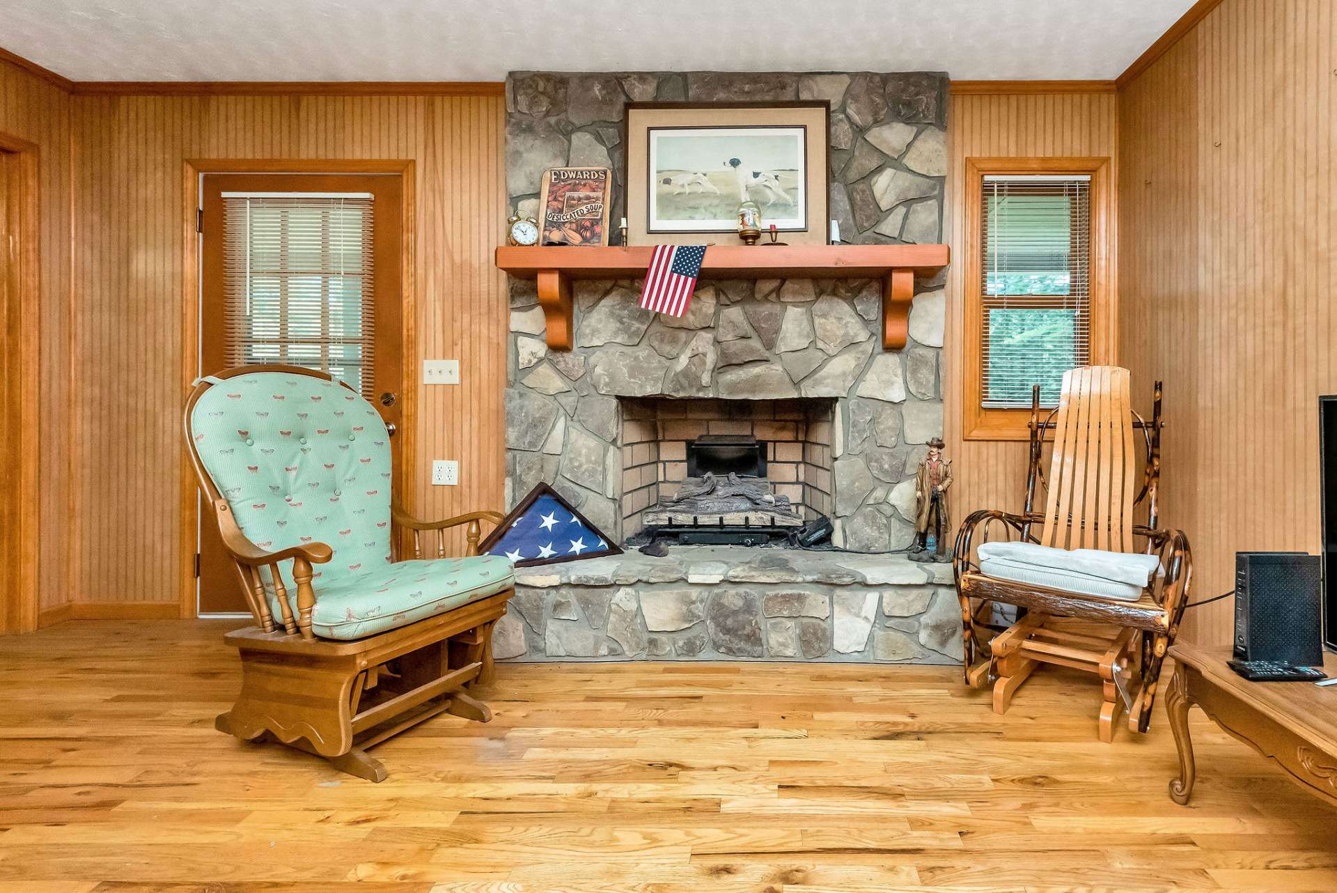 You will enjoy the warmth from the fireplace on those cool winter evenings in the mountains.