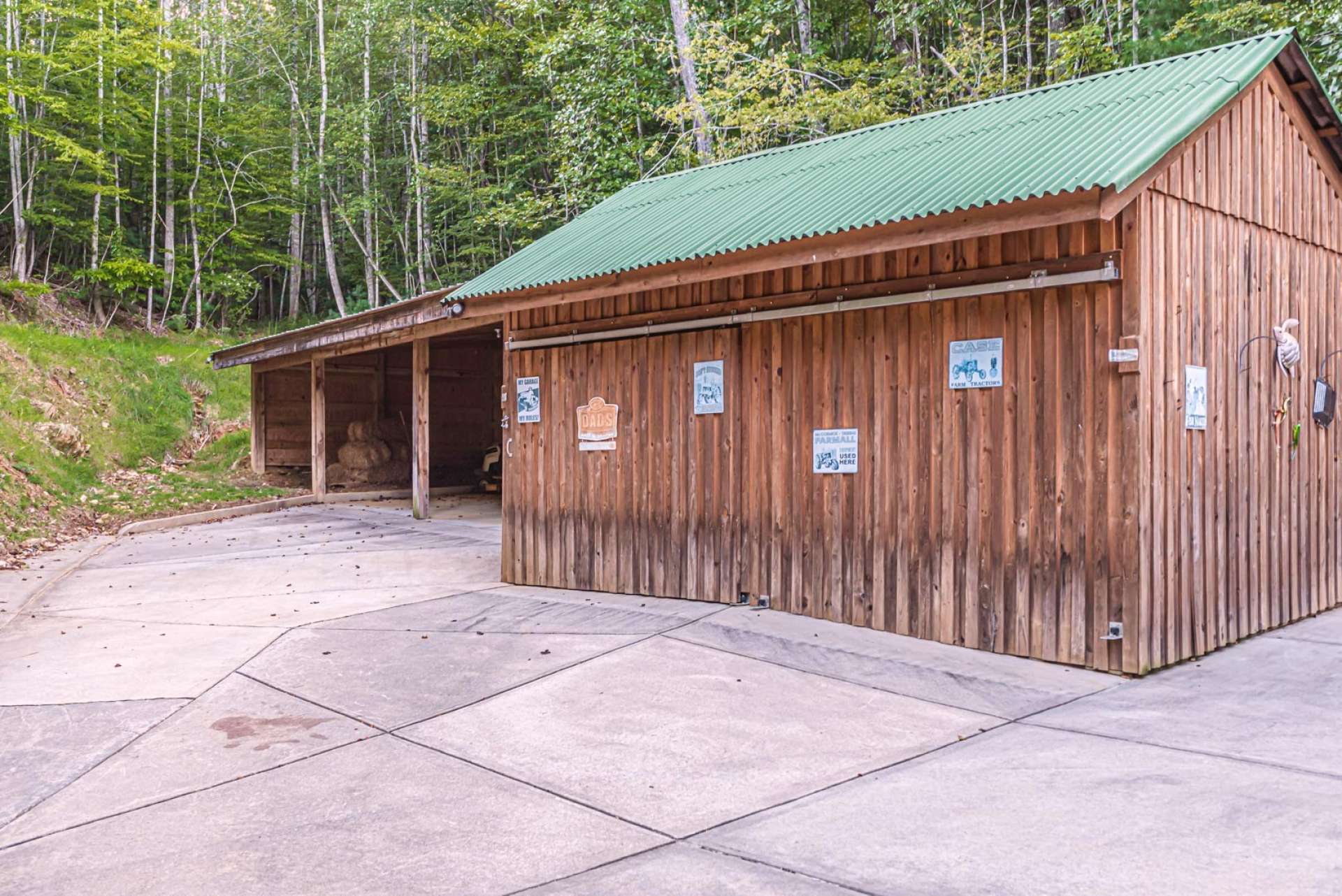 This barn or storage shed is capable of providing equipment storage or convert into barn/workshop.