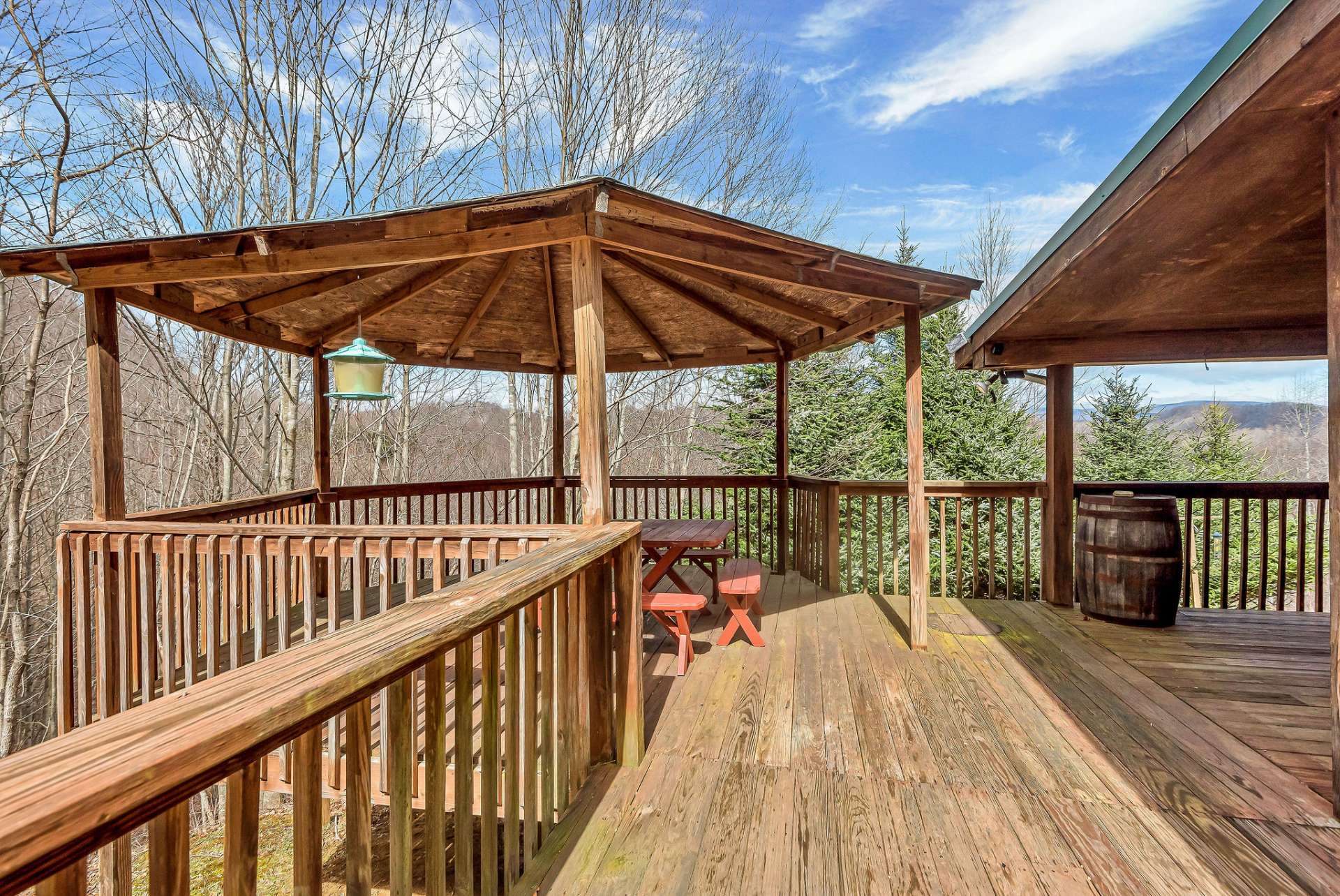 The front gazebo offers a great space to enjoy alfresco dining.