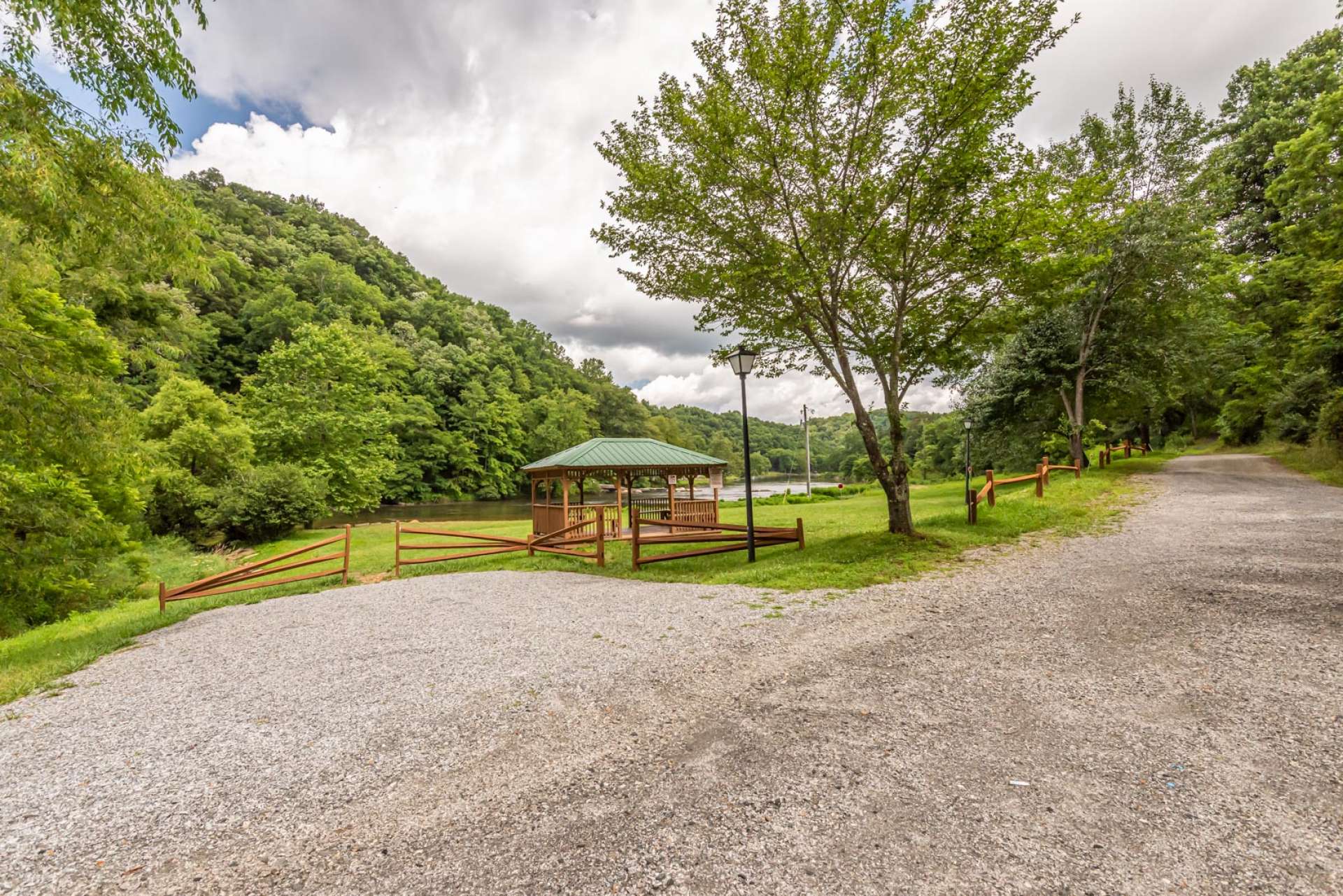 Two River Country offers a common area with pavilion and easy river access.
