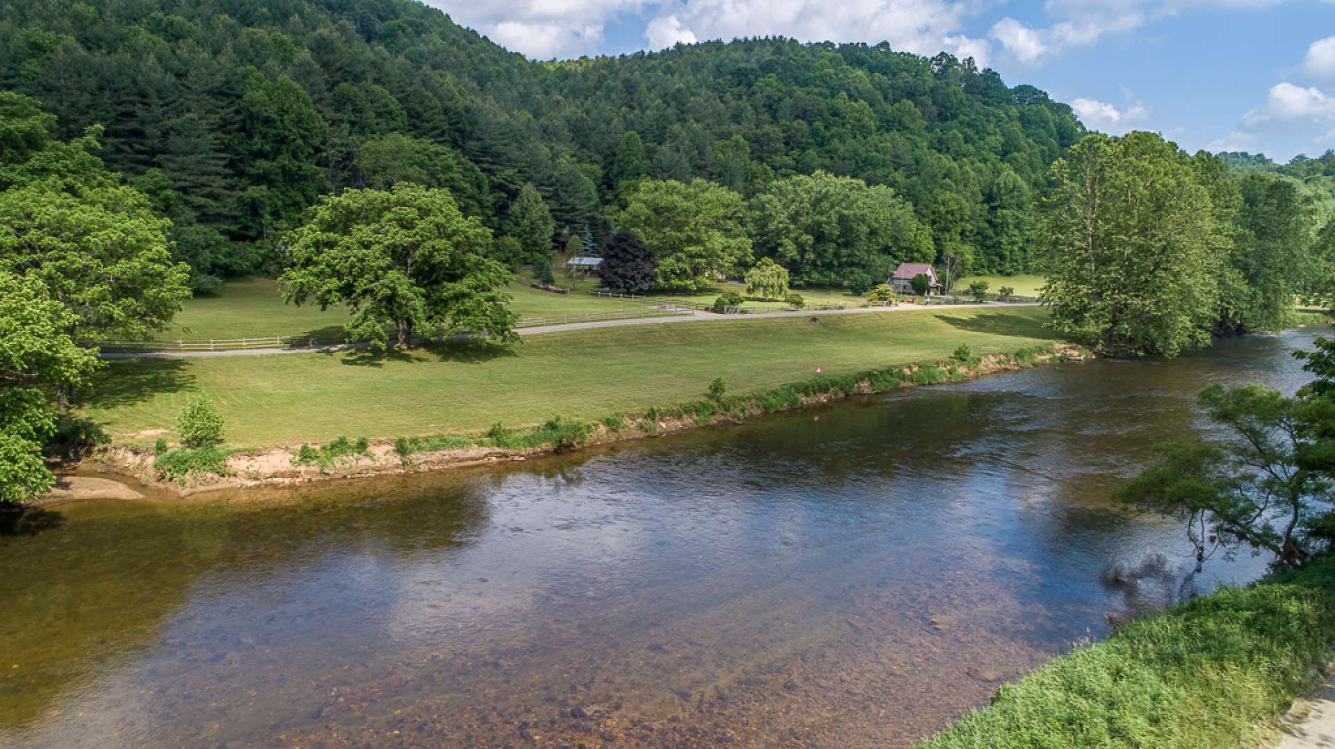Grab the fishing poles, tubes, canoes and kayaks for a fun filled day on the river. Again lots of level area with easy access to the river for an afternoon picnic or outdoor games.